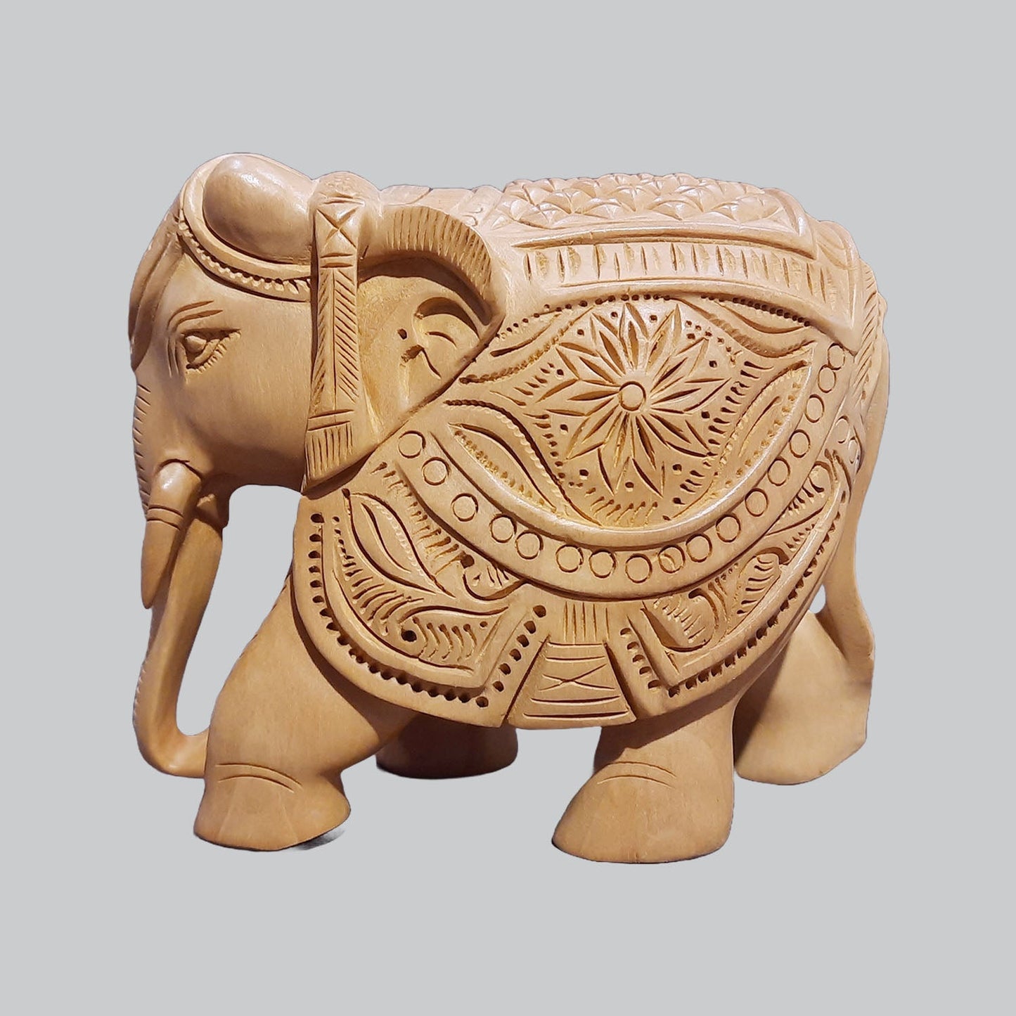 Kadam Wood Elephant with Diamond Cutwork Down Trunk 5 in